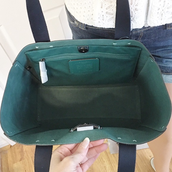 Coach Derby Leather Tote Bag Purse NWT - Picture 8 of 8